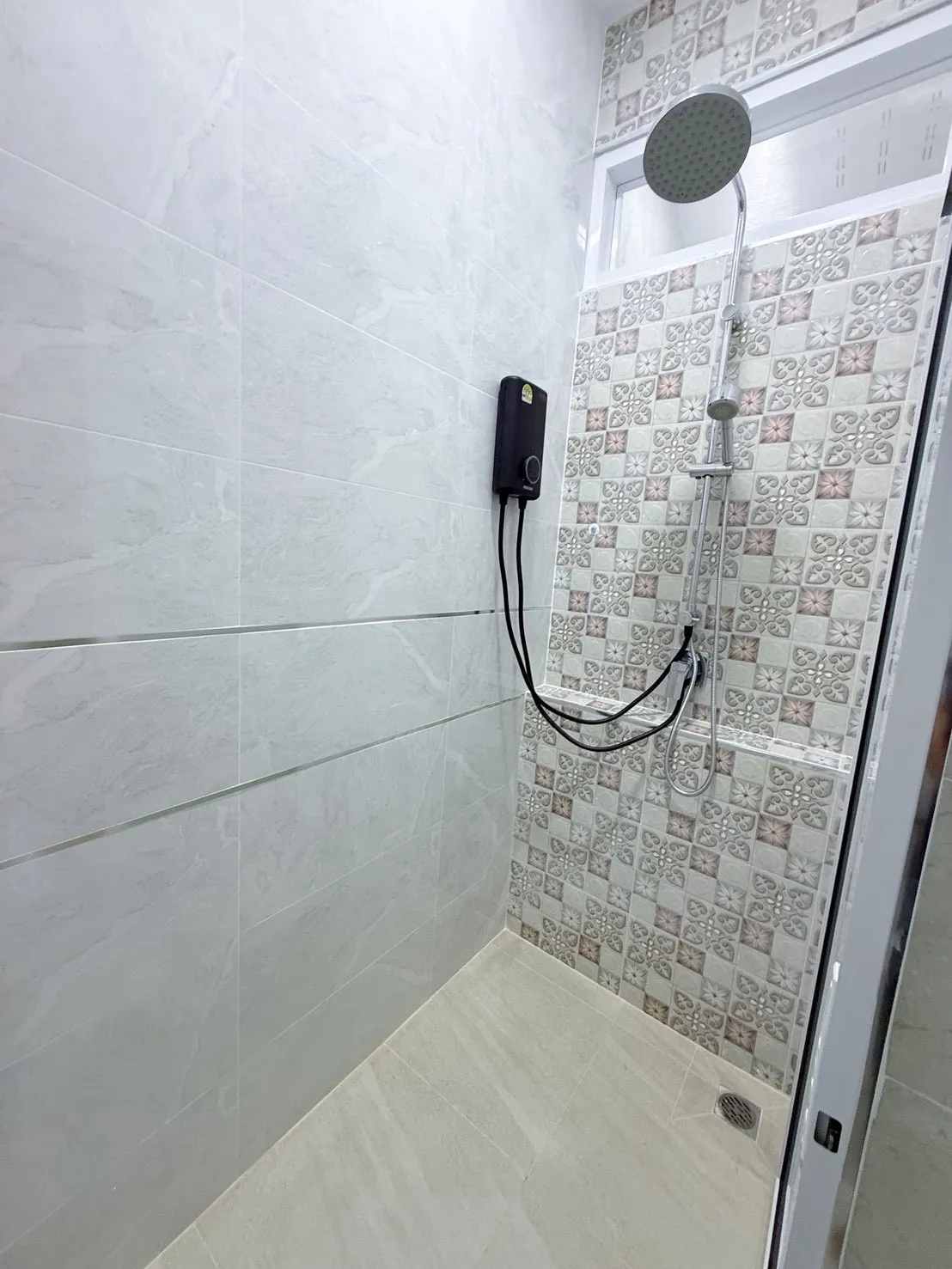 SEANILE POOLVILLA SATTAHIP – BANGSARAY