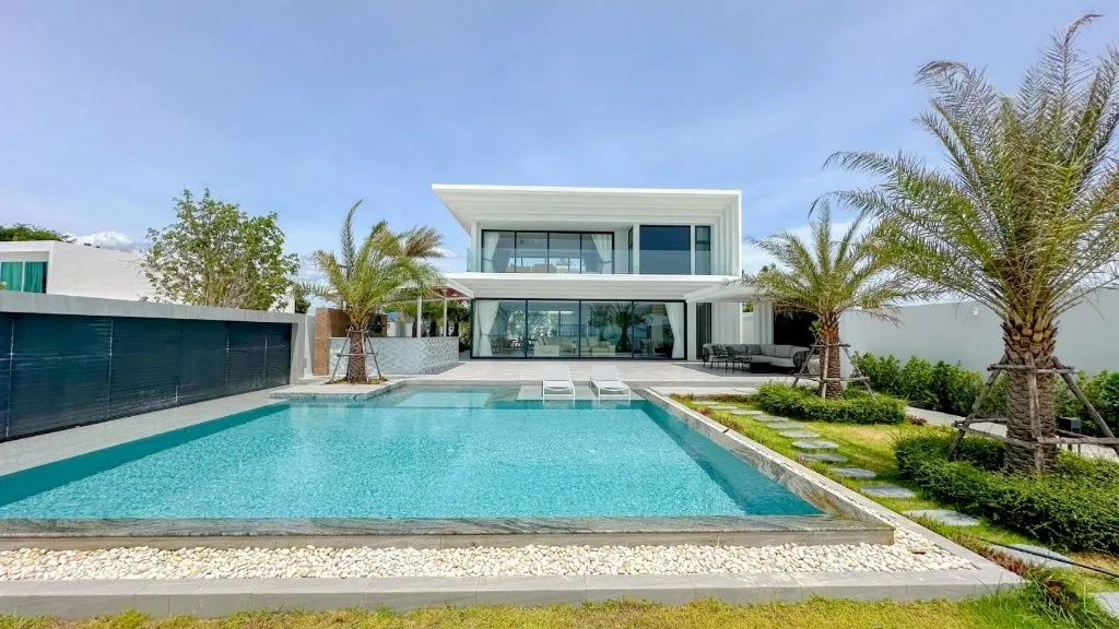 𝗔𝘃𝗮𝗻𝗰é 𝗩𝗶𝗹𝗹𝗮