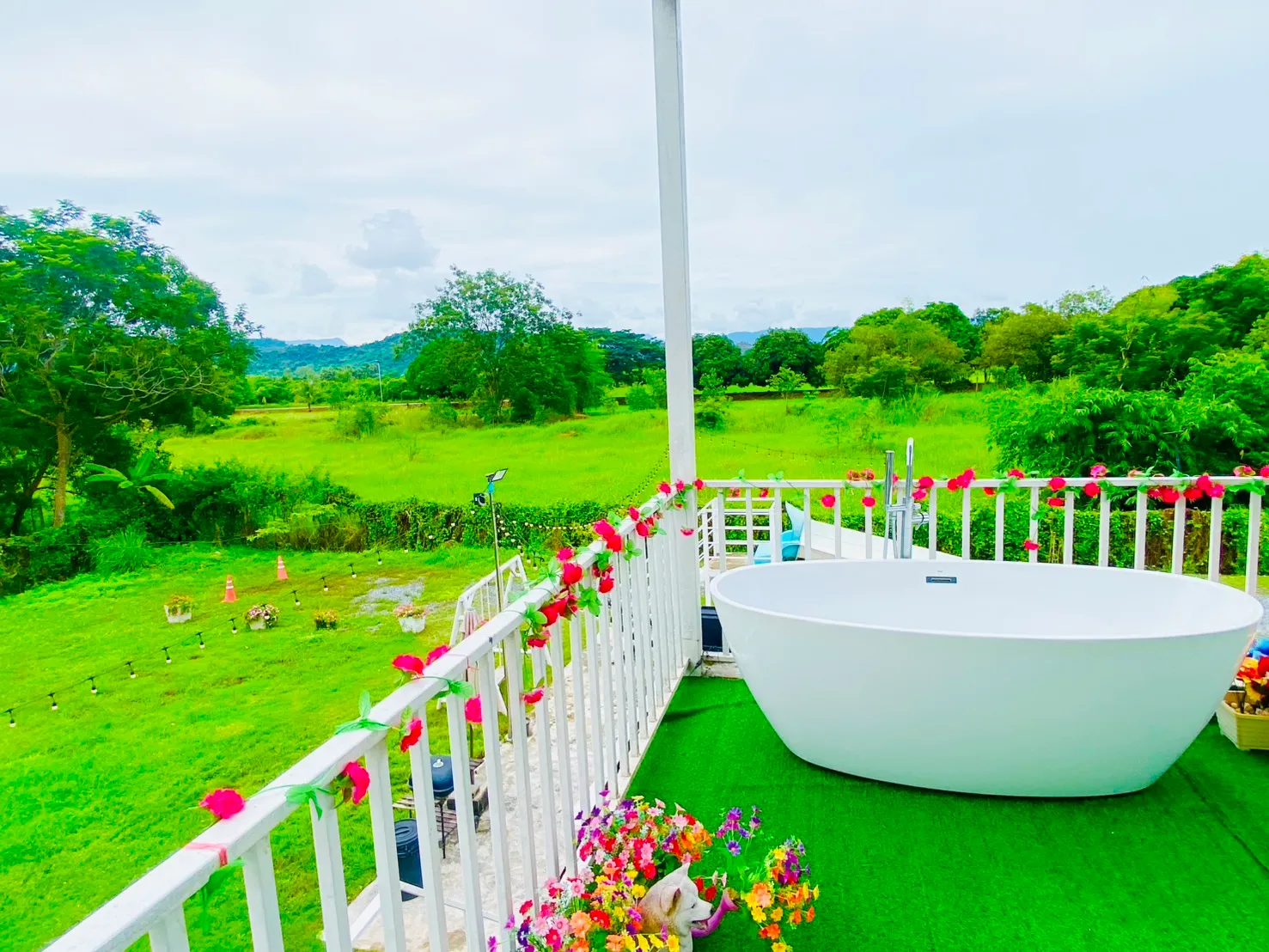 Pixel​ mountain​ view​ pool​villa​