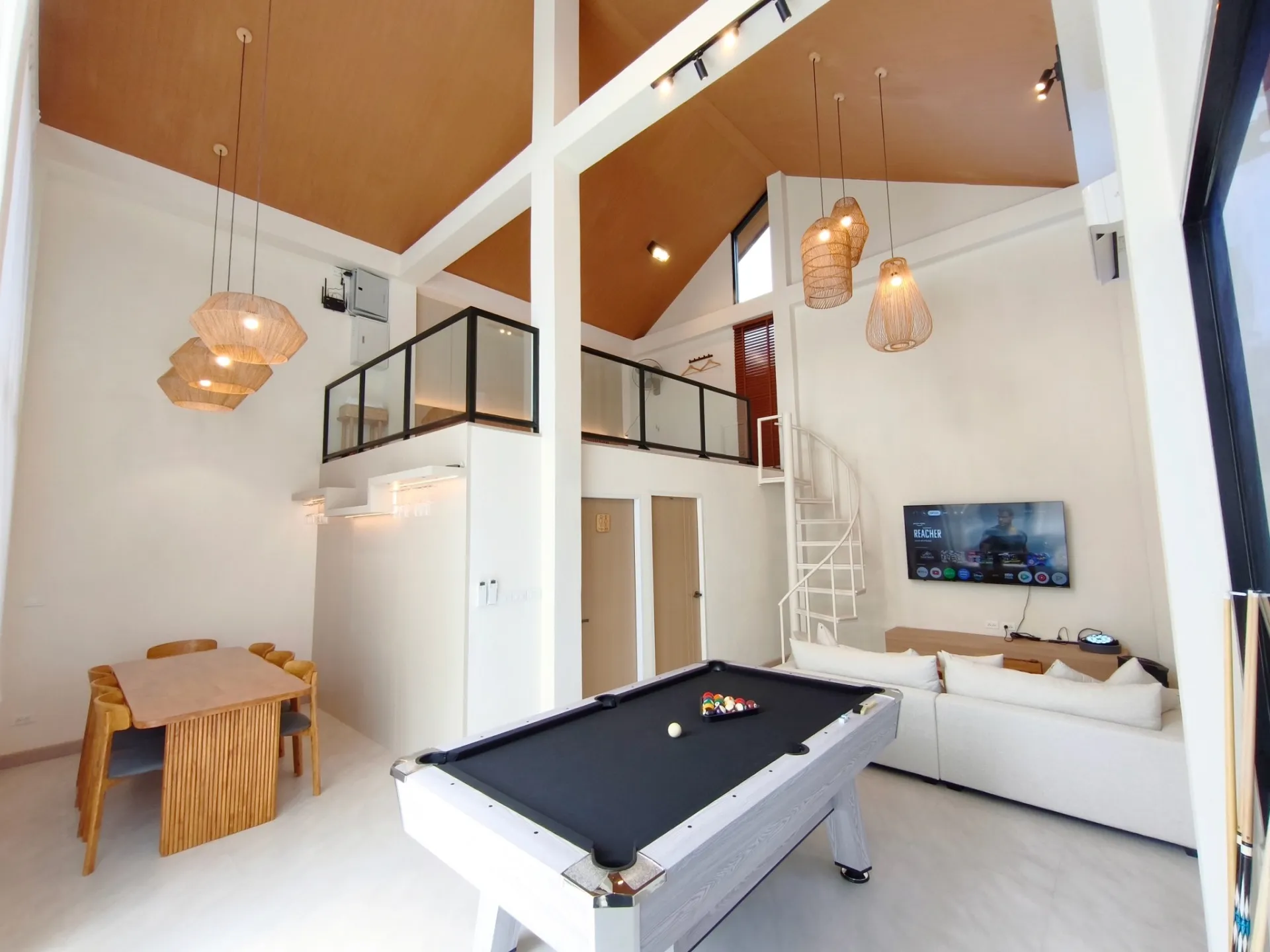 BLUE WHALE Pool Villa Pattaya