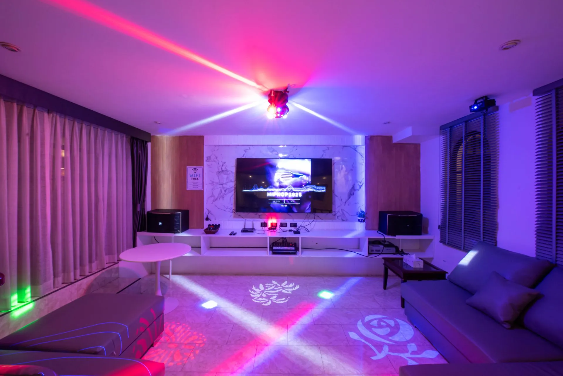 The R2 Poolvilla