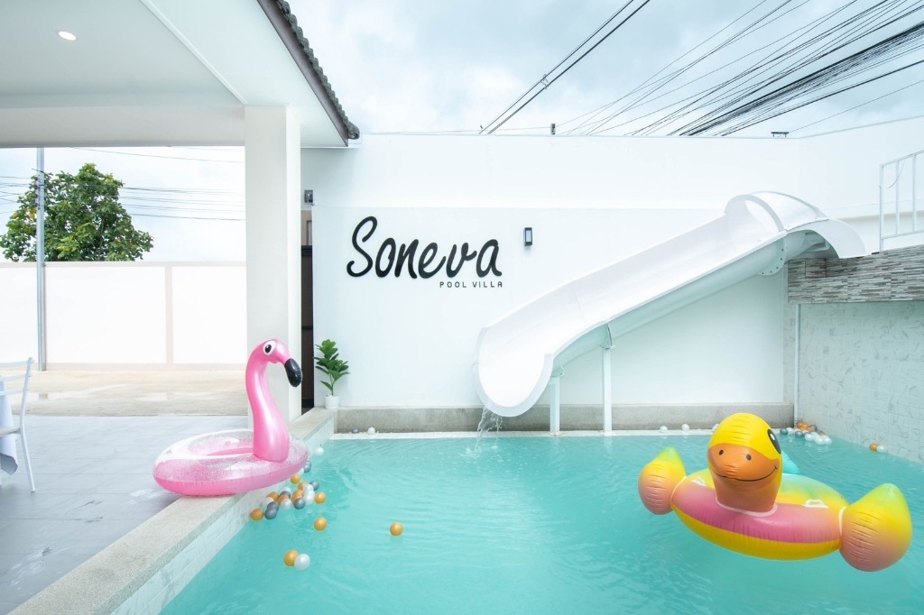 Soneva poolvilla