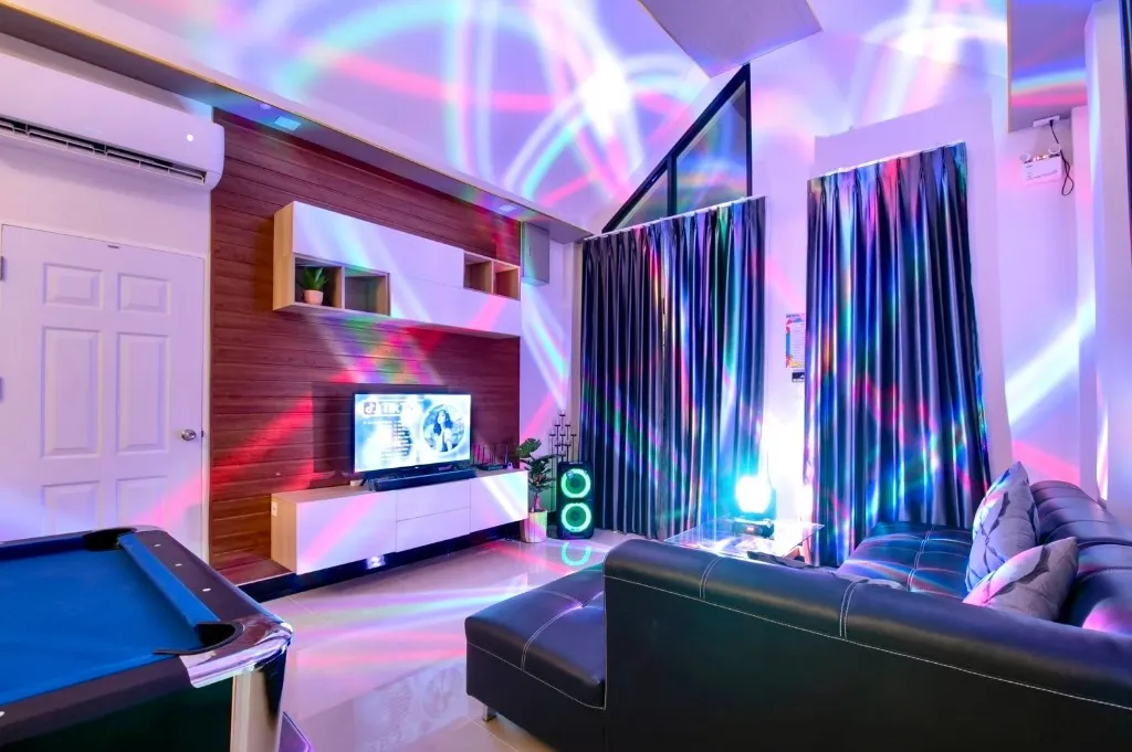 Apple Club Pool Villa Pattaya