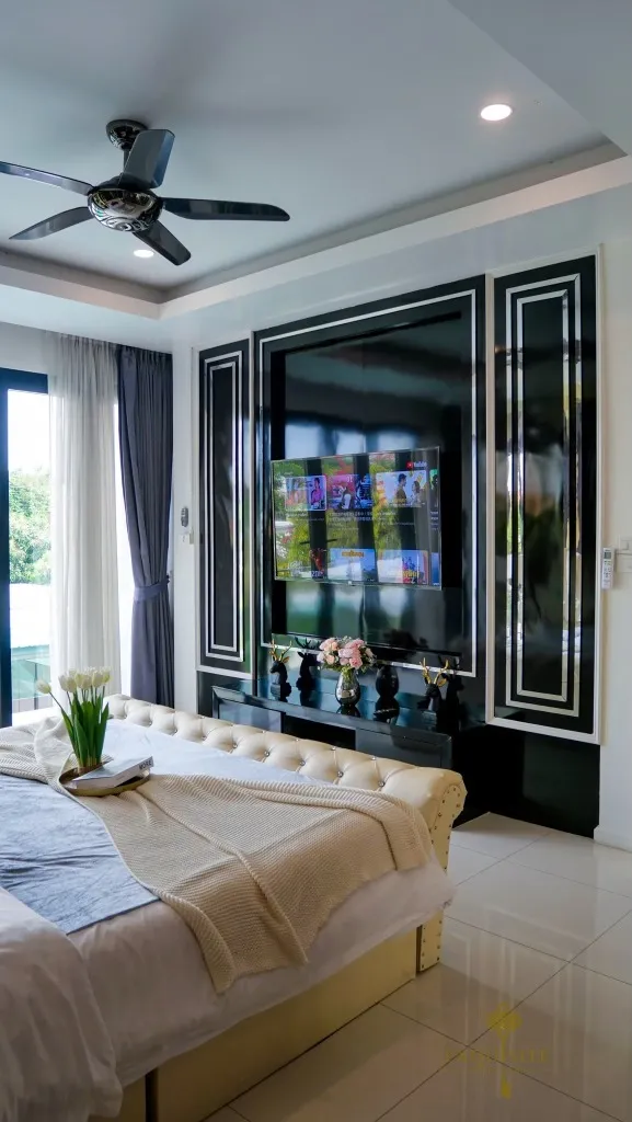 Exquisite pool Villa C