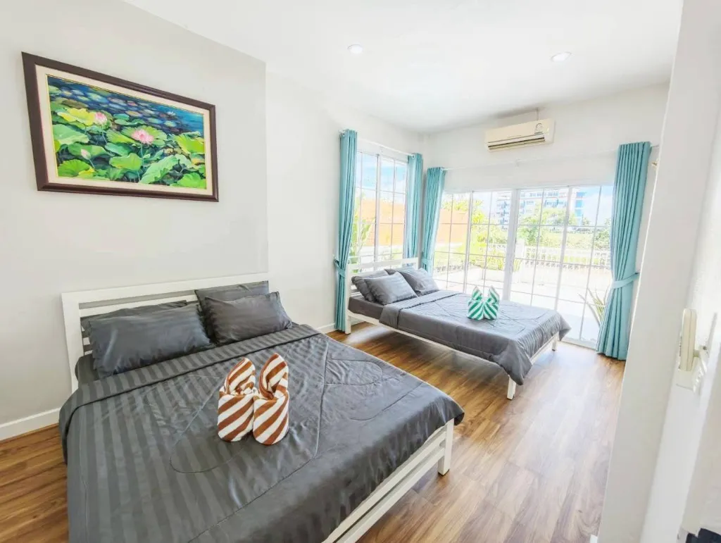 Canary Pool Villa Bangsean