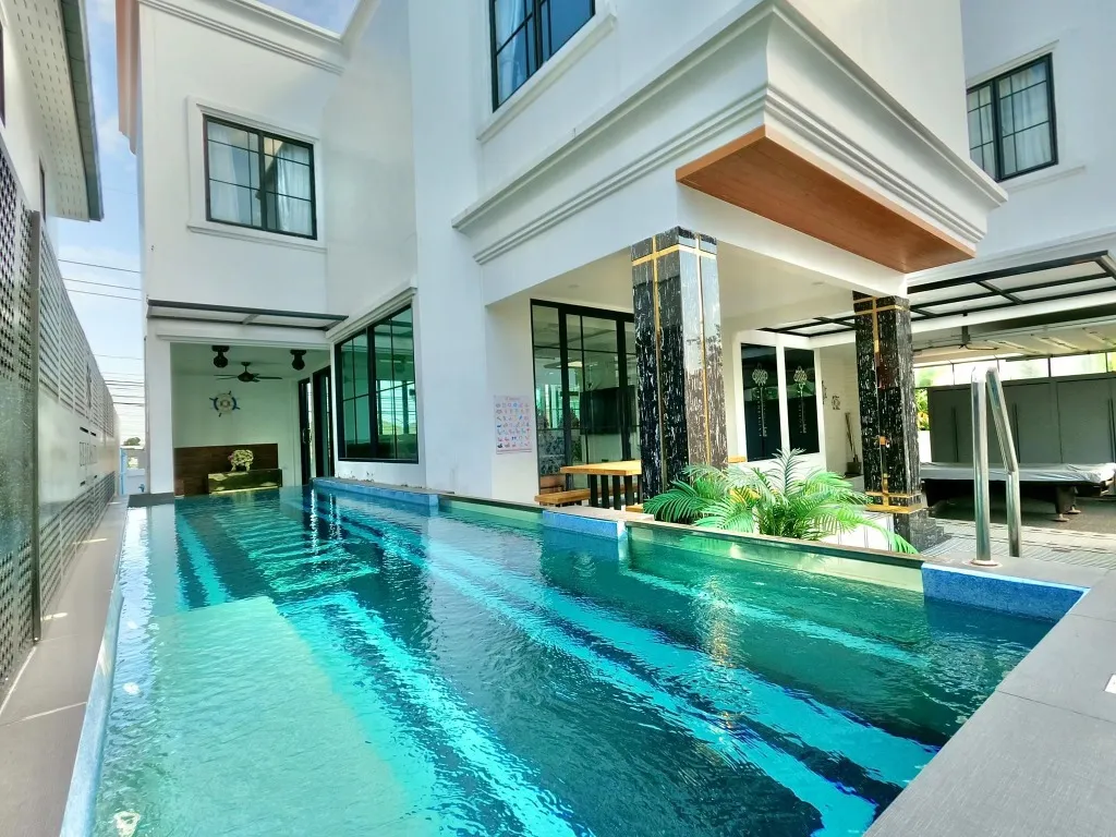 Exquisite pool Villa I