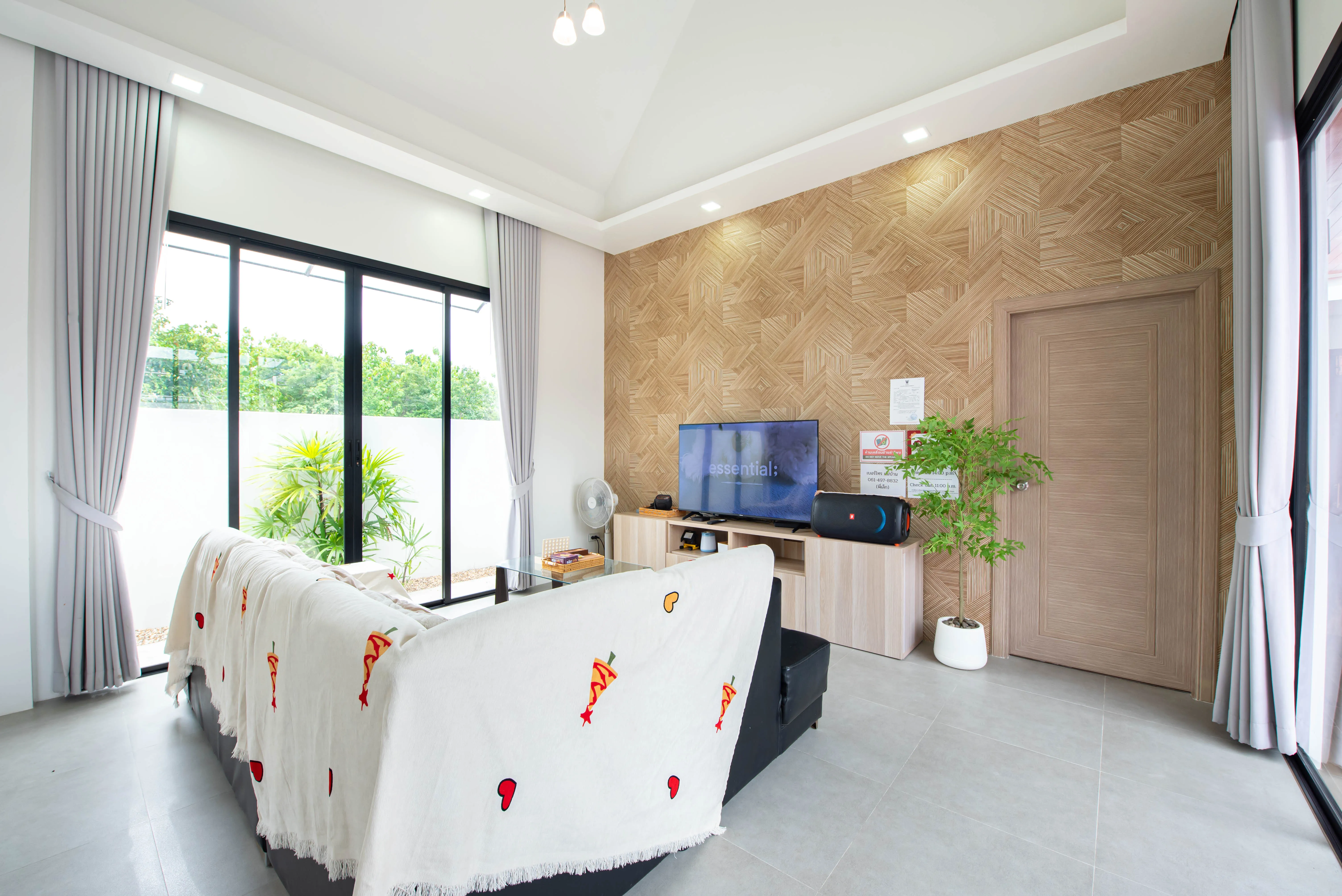 Miguel Pool Villa Pattaya