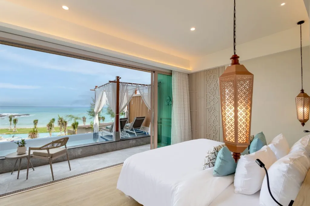 SEAVIEW POOL SUITE