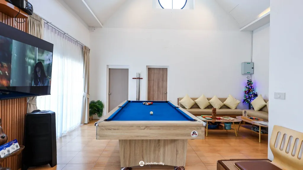 Raku-Raku Poolvilla Bangsaen