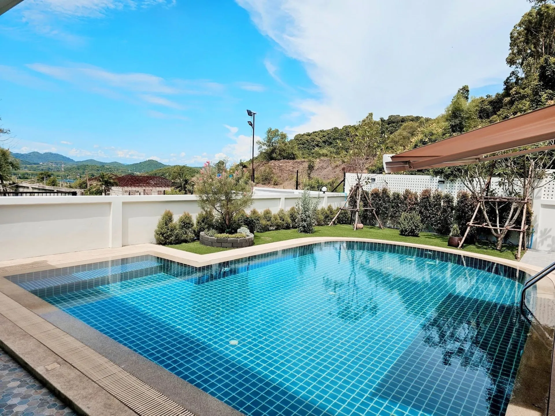 Alinda Pool Villa Sattahip
