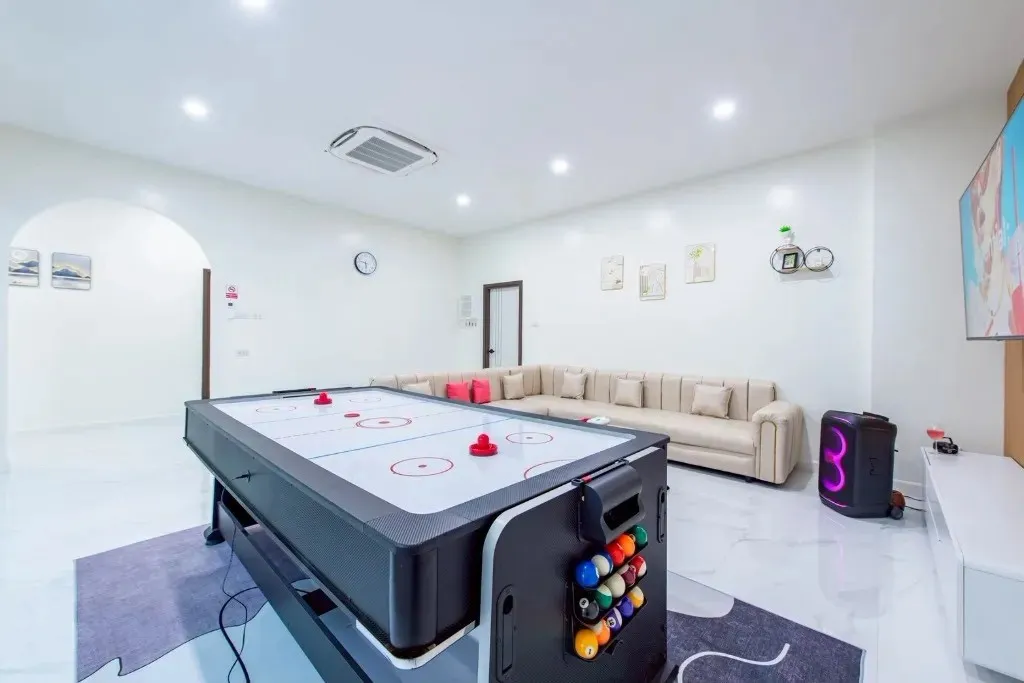 Panmora poolvilla (สัตหีบ)