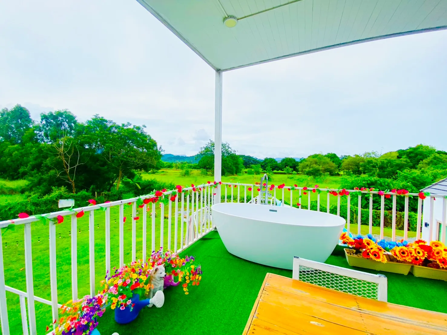 Pixel​ mountain​ view​ pool​villa​