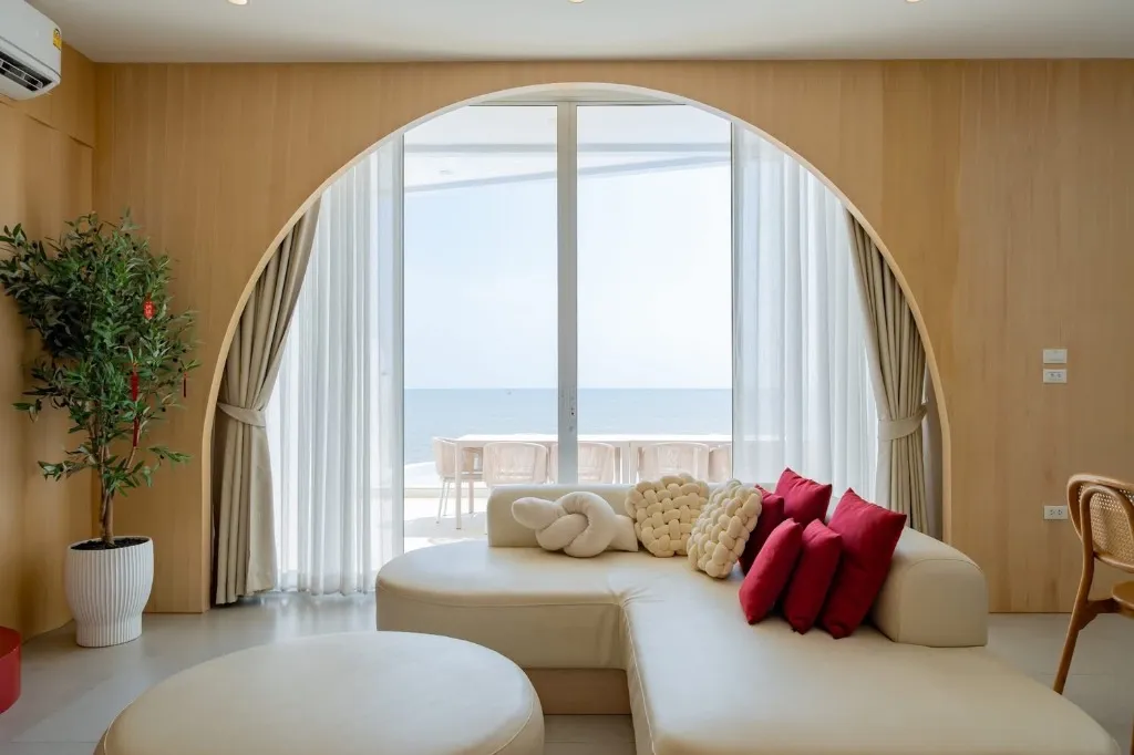 Sunrise Beach front poolvilla