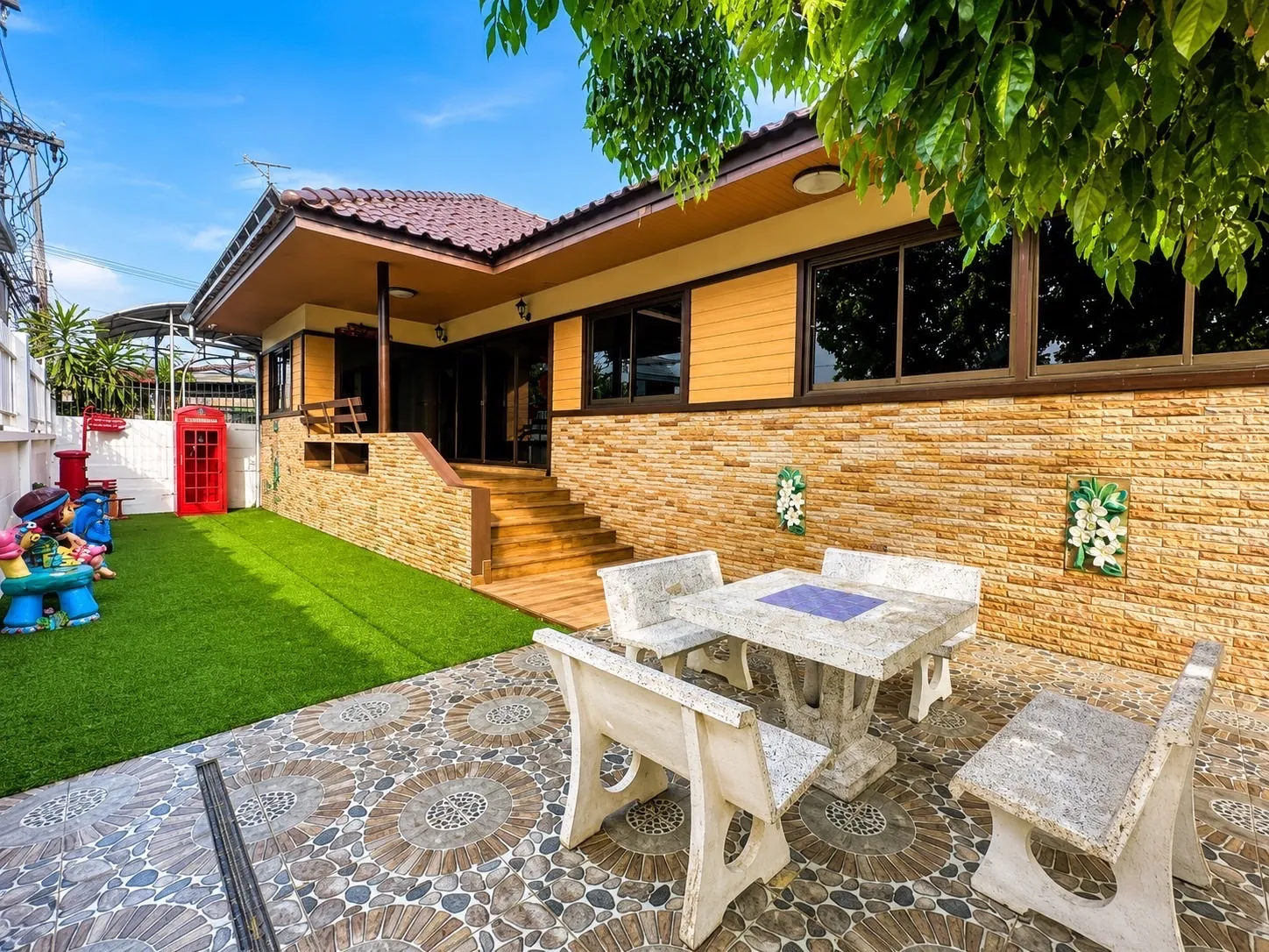POOL SMILE VILLA บางแสน
