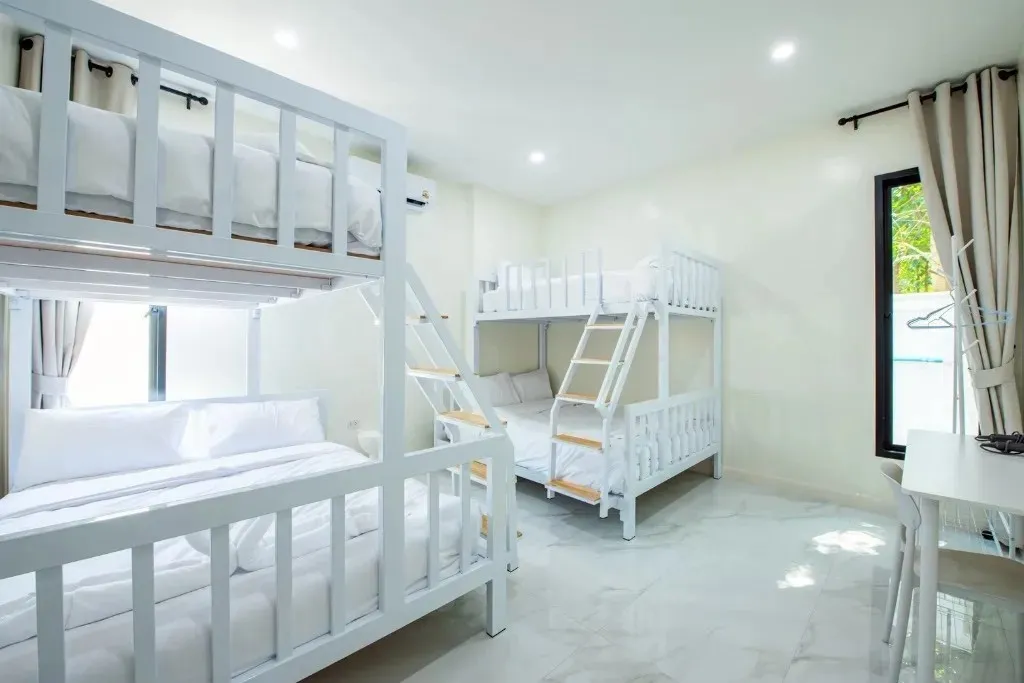 Panmora poolvilla (สัตหีบ)