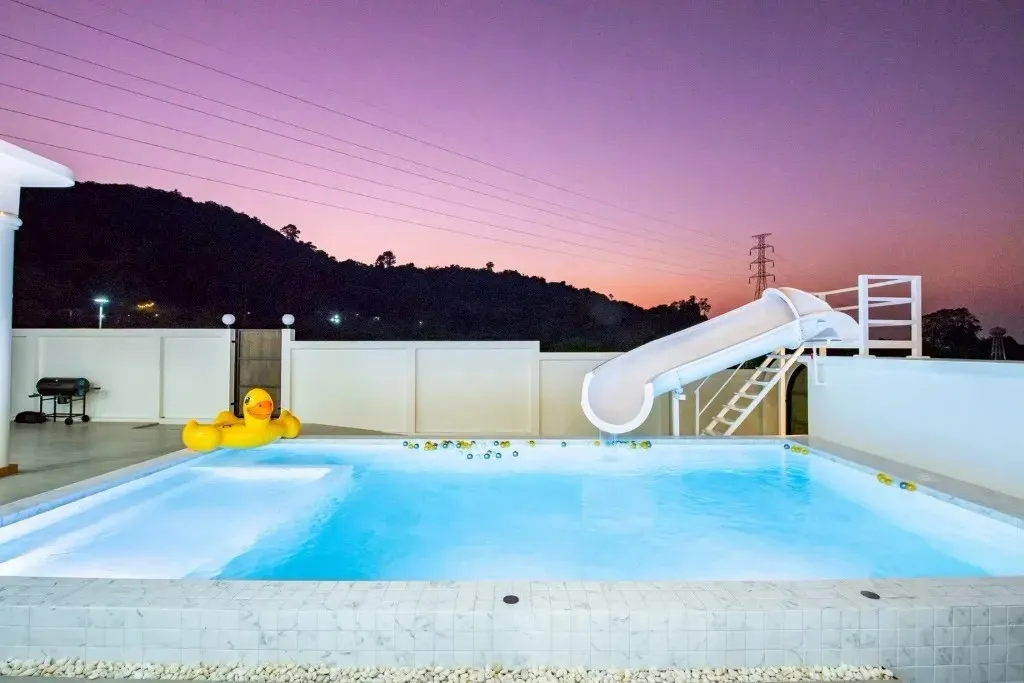 Panmora poolvilla (สัตหีบ)