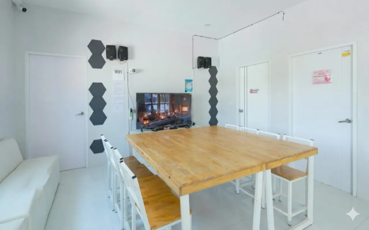 Pixel​ mountain​ view​ pool​villa​