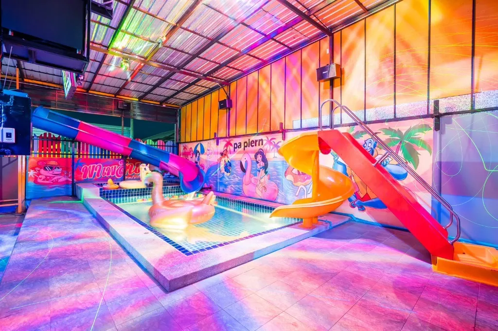 พาเพลิน พูลวิลล่า ชะอำ