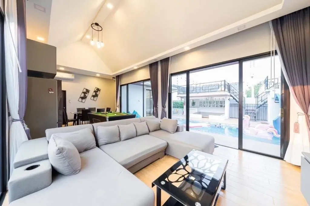 Sea Mood Villa pool villa pattaya