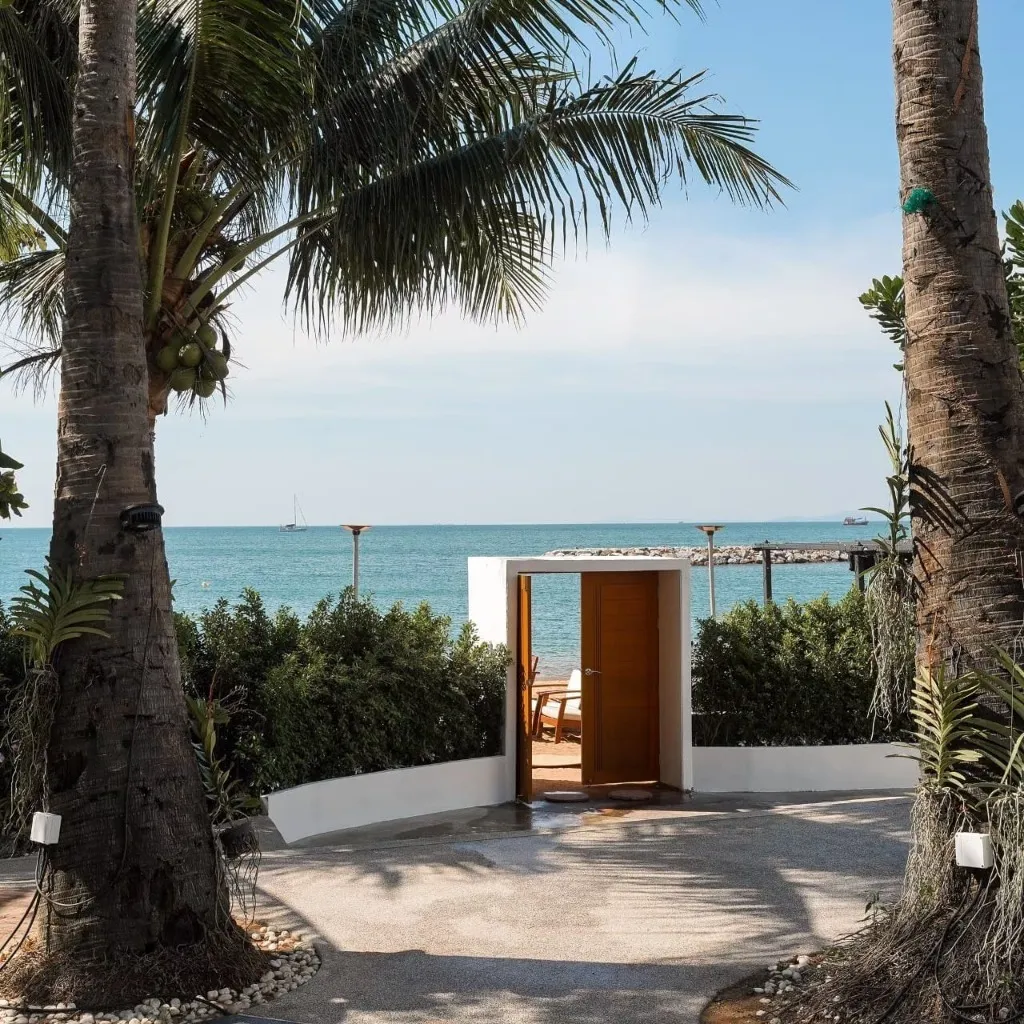 Sea Pearl Beachfront Pool Villa