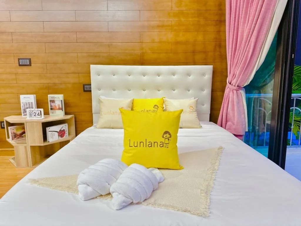 Lunlana Sea View Pool Villa Pattaya