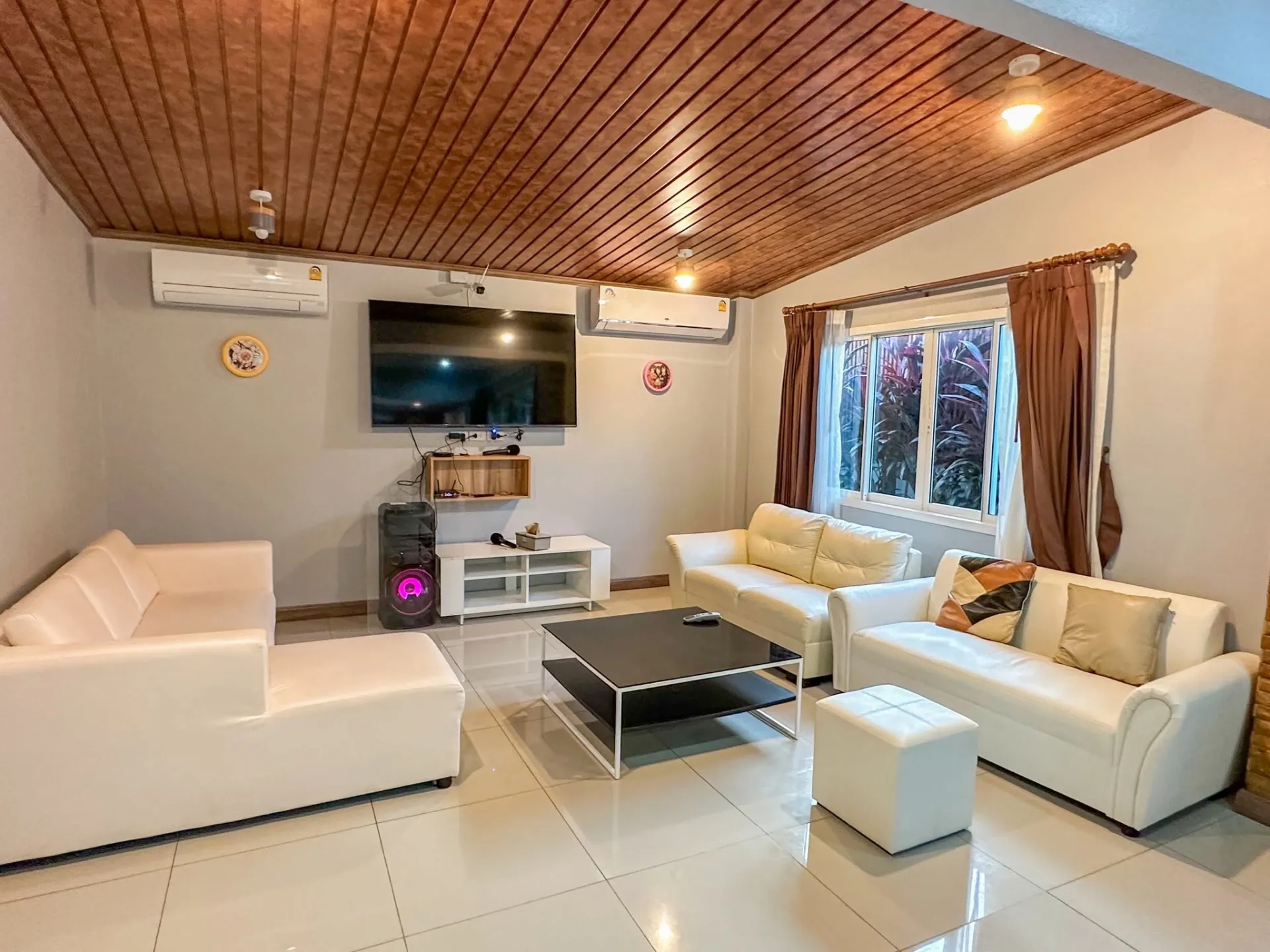 Let’s Chill Pool Villa Satahip