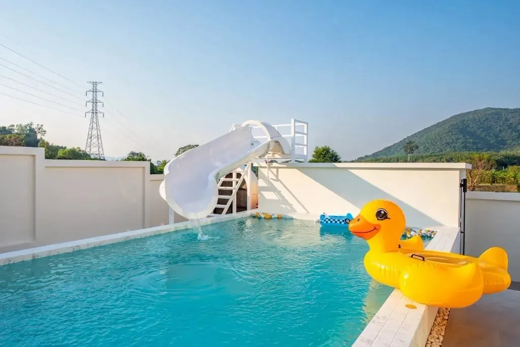 Panmora poolvilla (สัตหีบ)