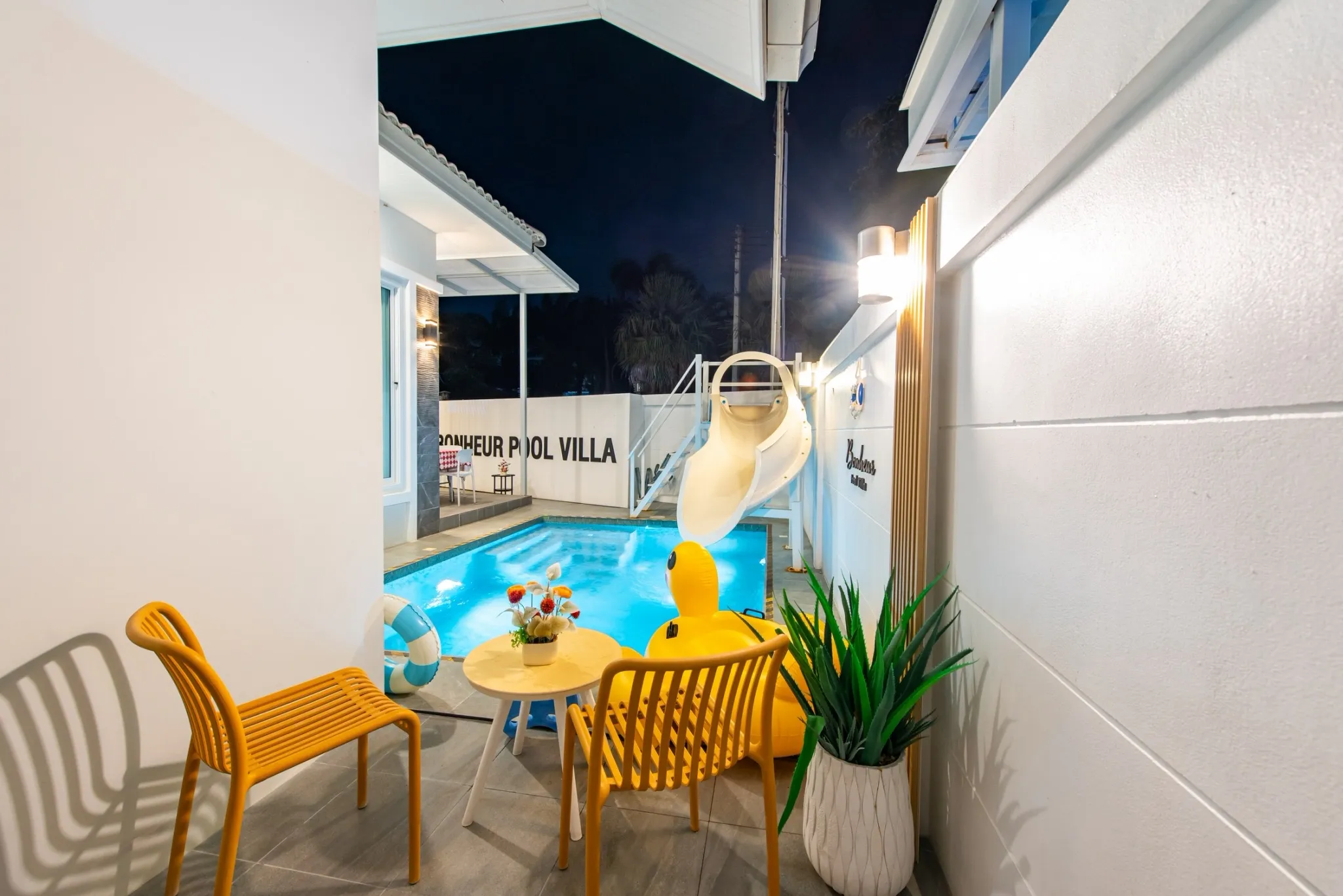Bonheur Poolvilla Pattaya