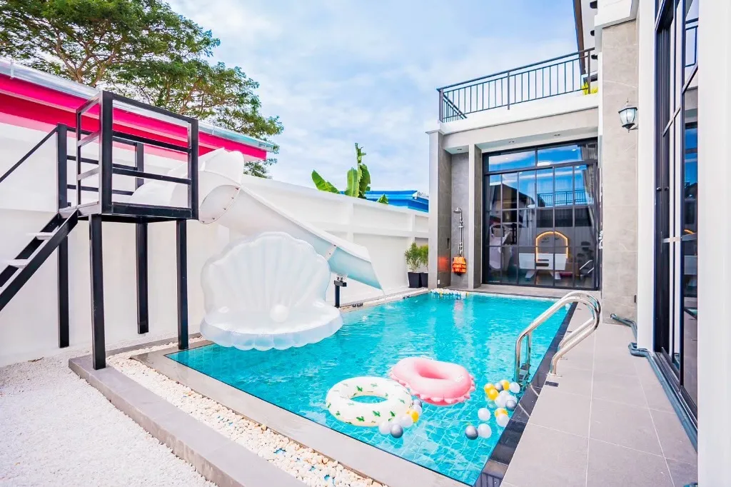 Cayla House Poolvilla