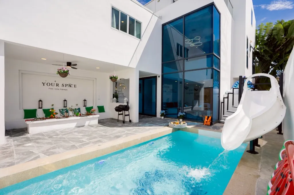Your Space pool villa