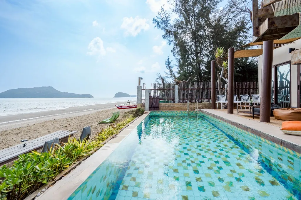 Beachfront Sam Roi Yot