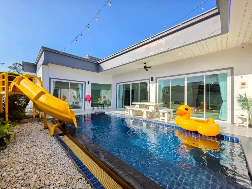 Pheonix Poolvilla