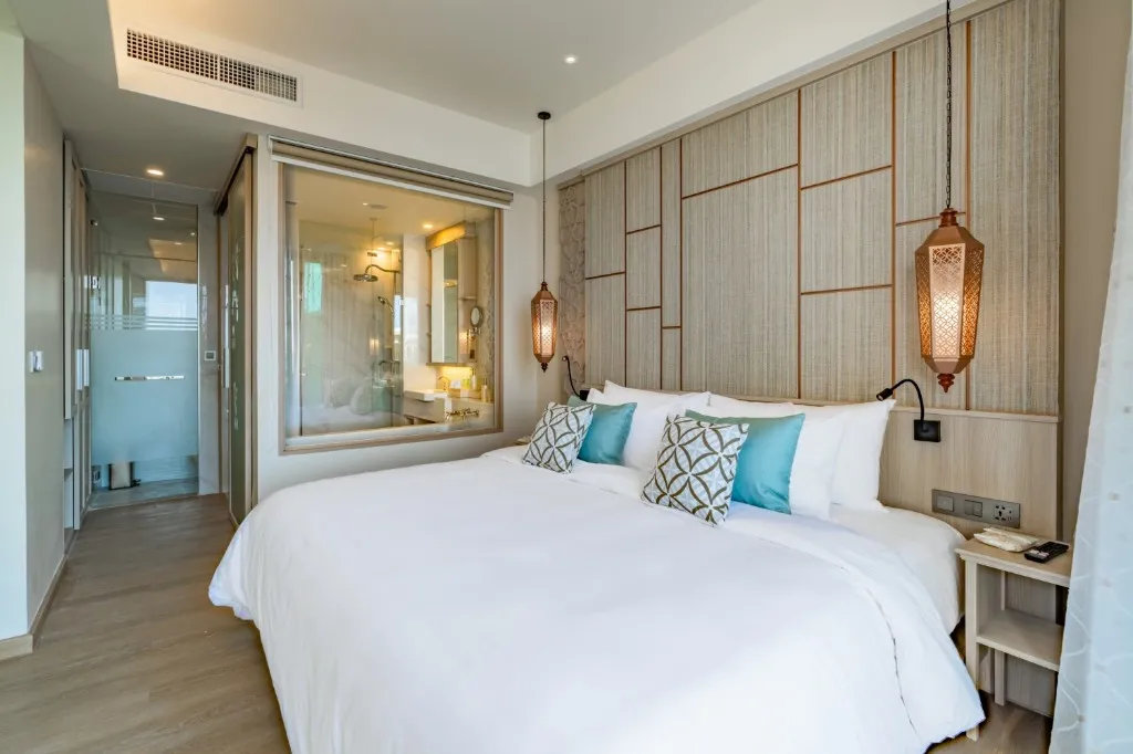 SEASIDE TWO-BEDROOM POOL SUITE