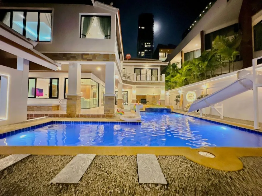 Lunlana Sea View Pool Villa Pattaya