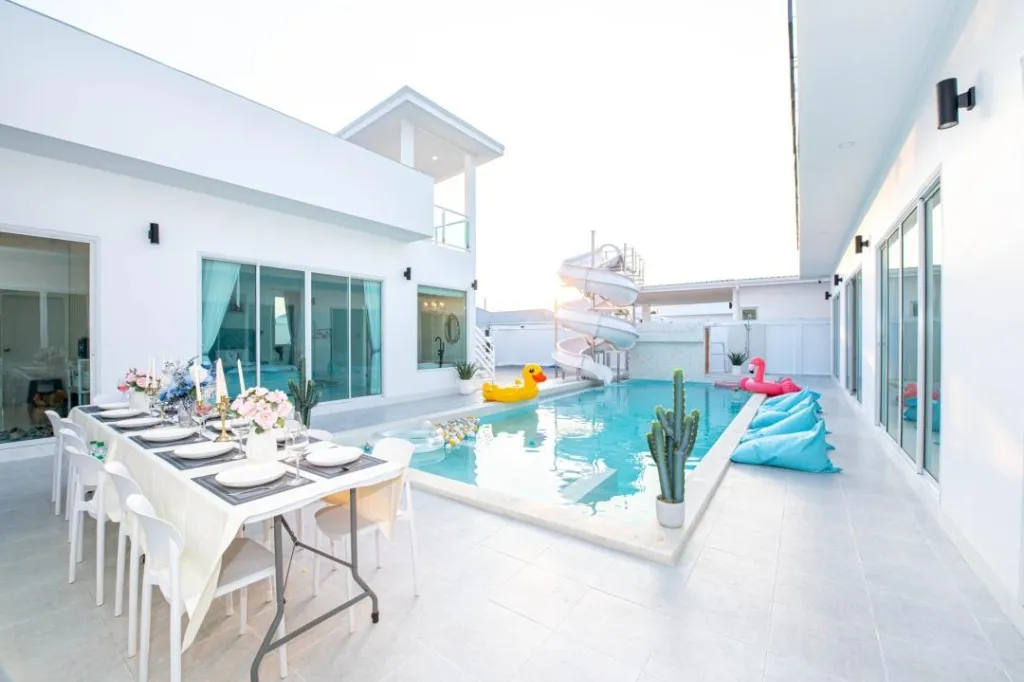 Plaisir pool villa