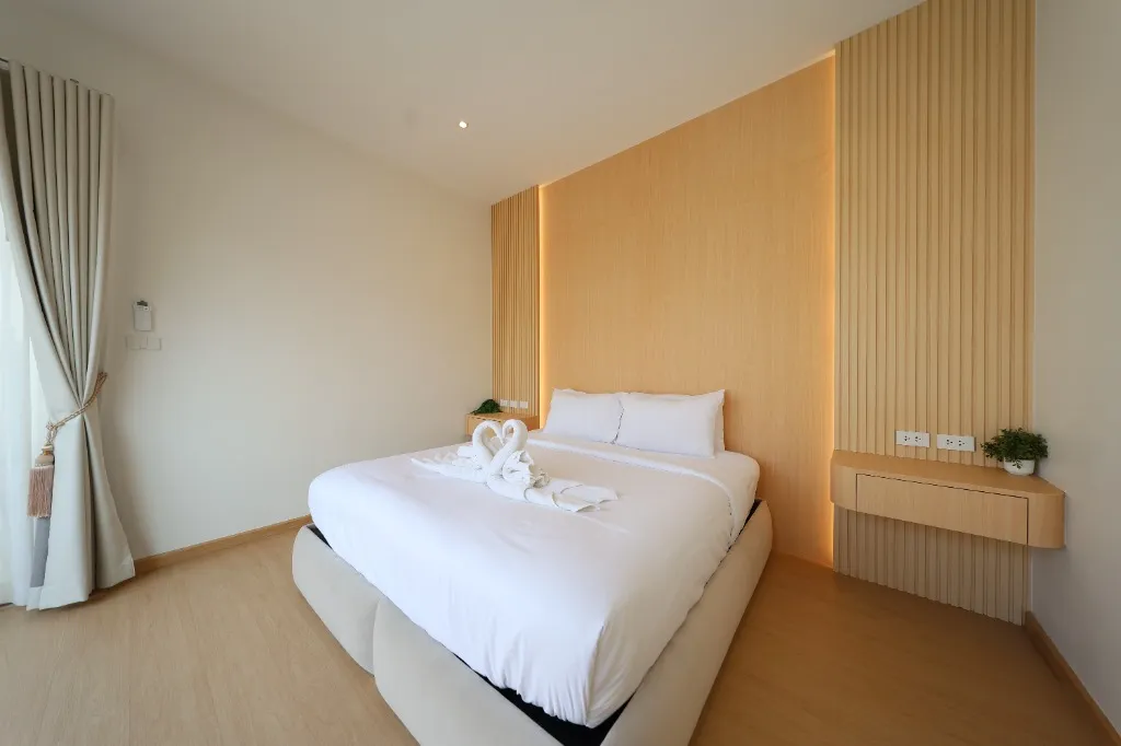 THE BOTANY LUXURY บางแสน