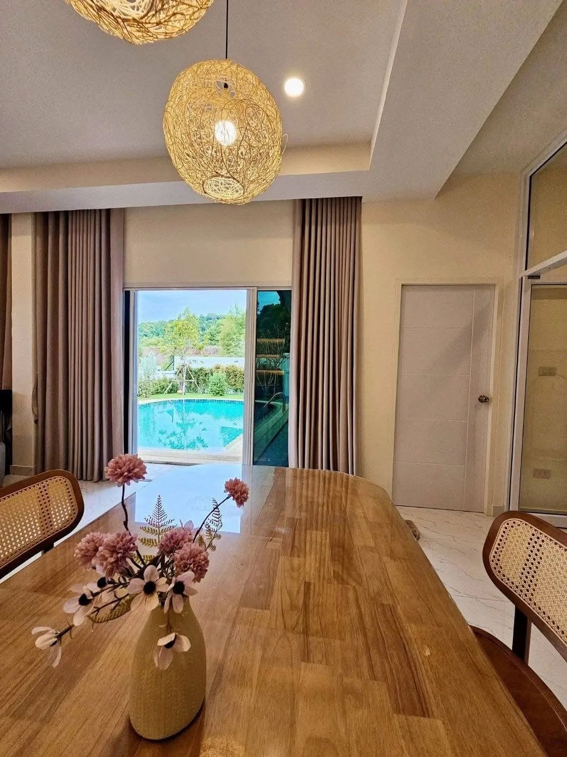 Alinda Pool Villa Sattahip