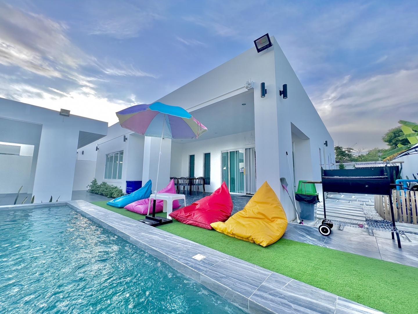 25 Poolvilla Pattaya