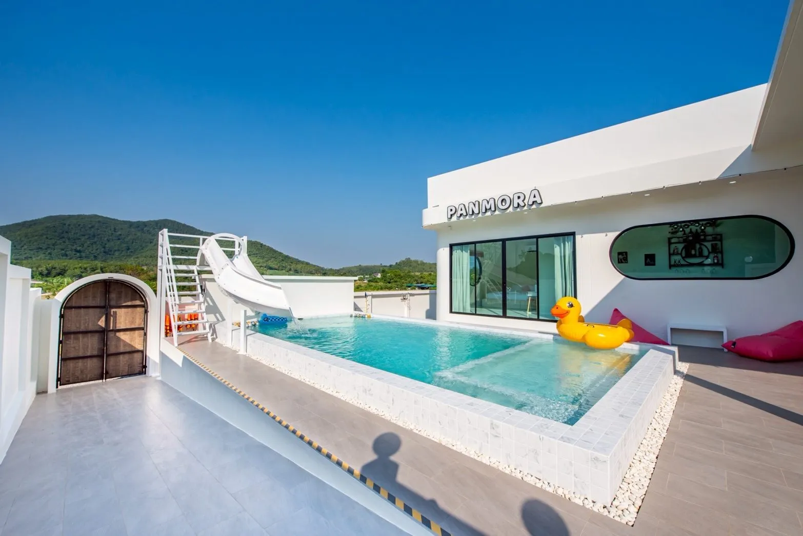 Panmora poolvilla (สัตหีบ)