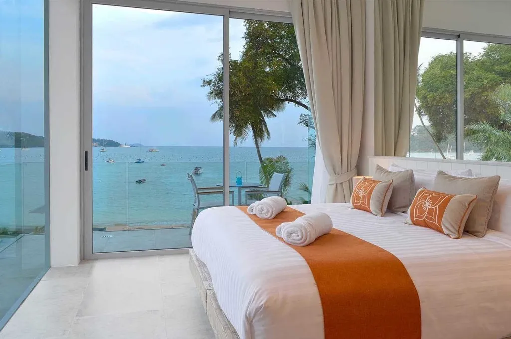 6 Bedrooms