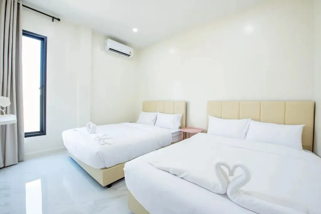 Panmora poolvilla (สัตหีบ)