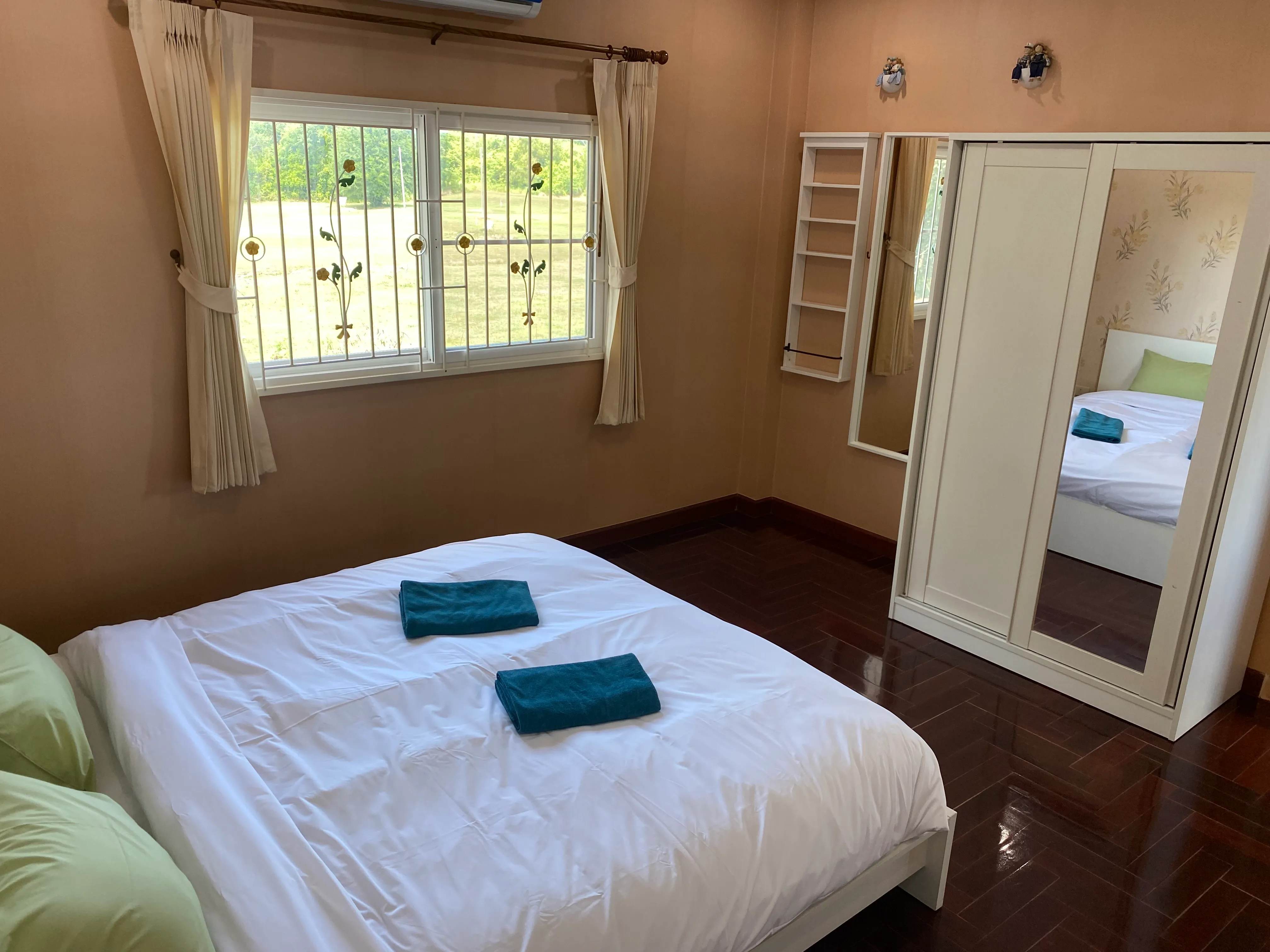Let’s Chill Pool Villa Satahip