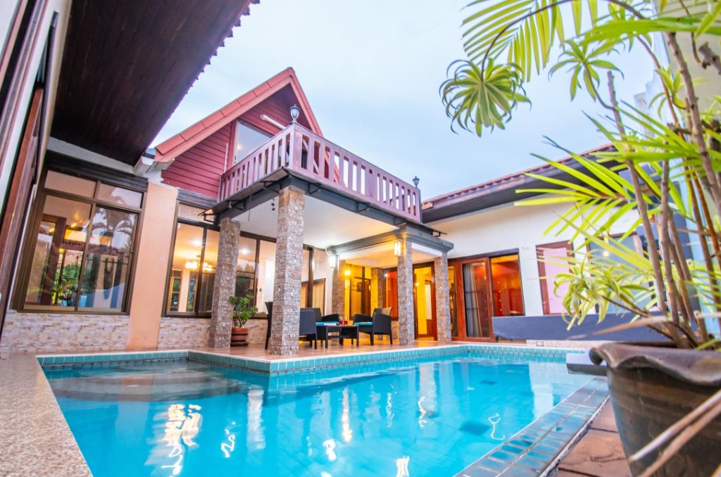 SIYA Pool Villa