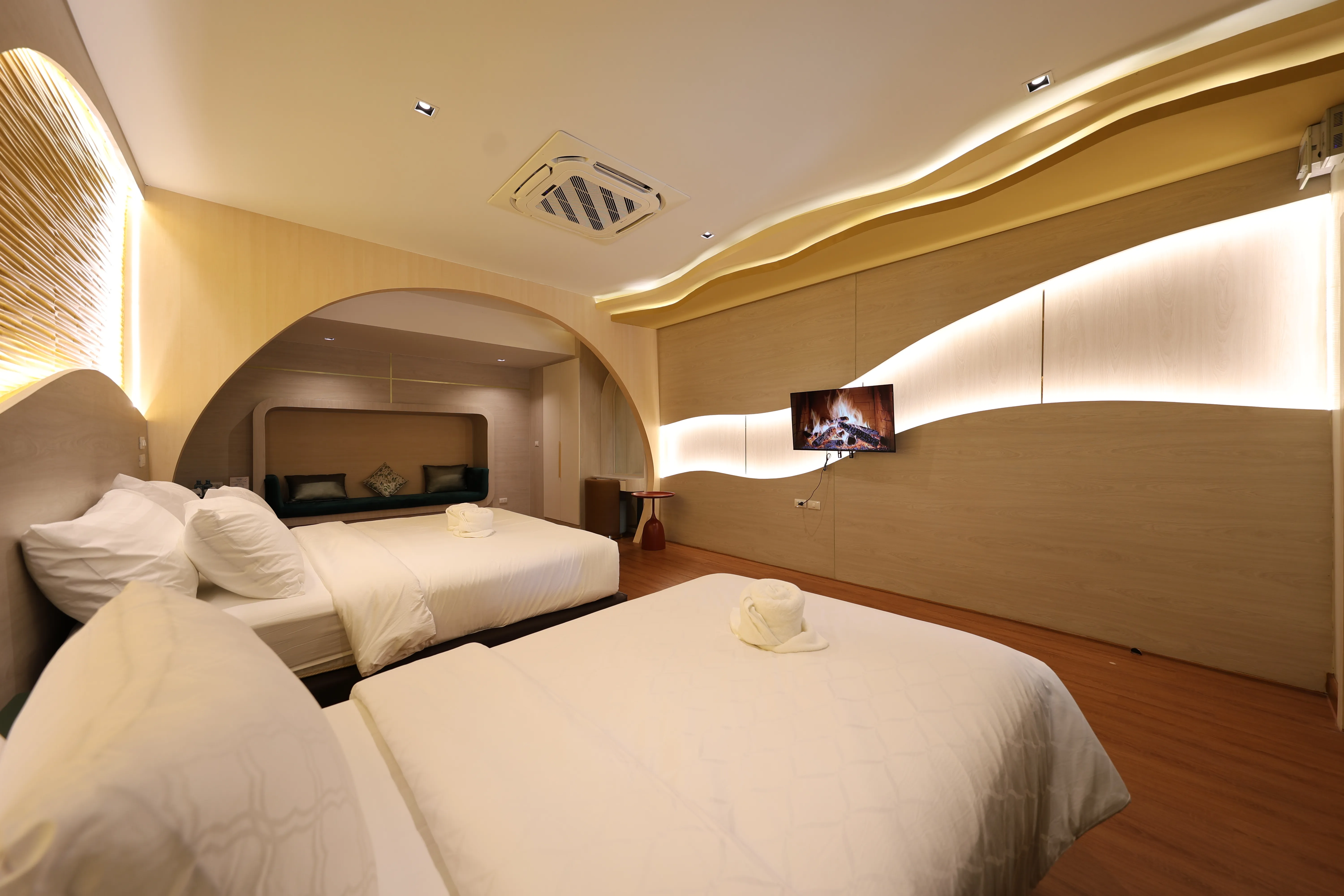 Yacht Pool&Gallery Villa
