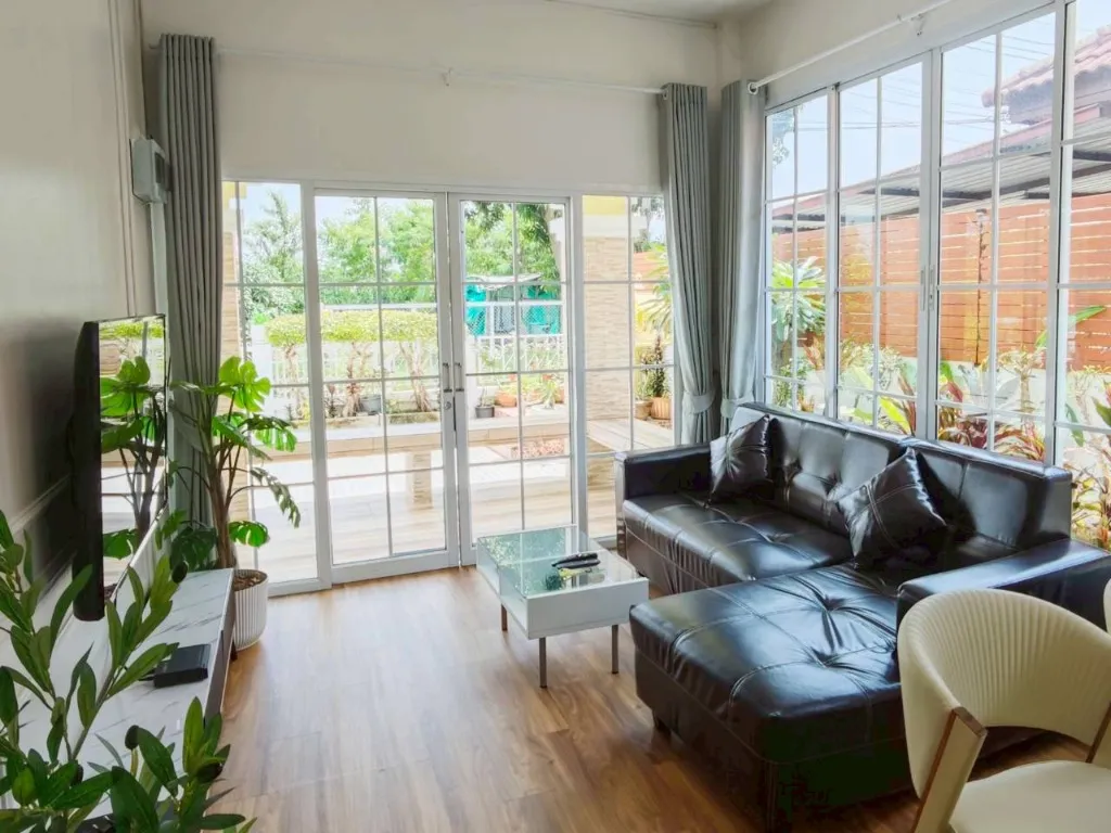 Canary Pool Villa Bangsean