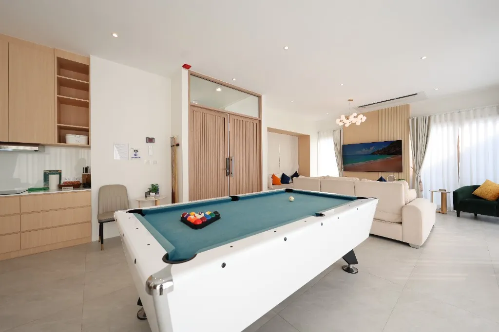 THE BOTANY LUXURY บางแสน