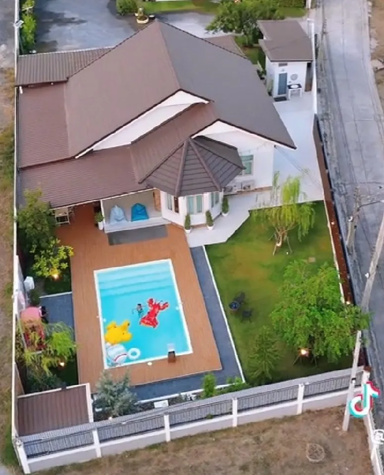 AMA Bangsaen Pool Villa