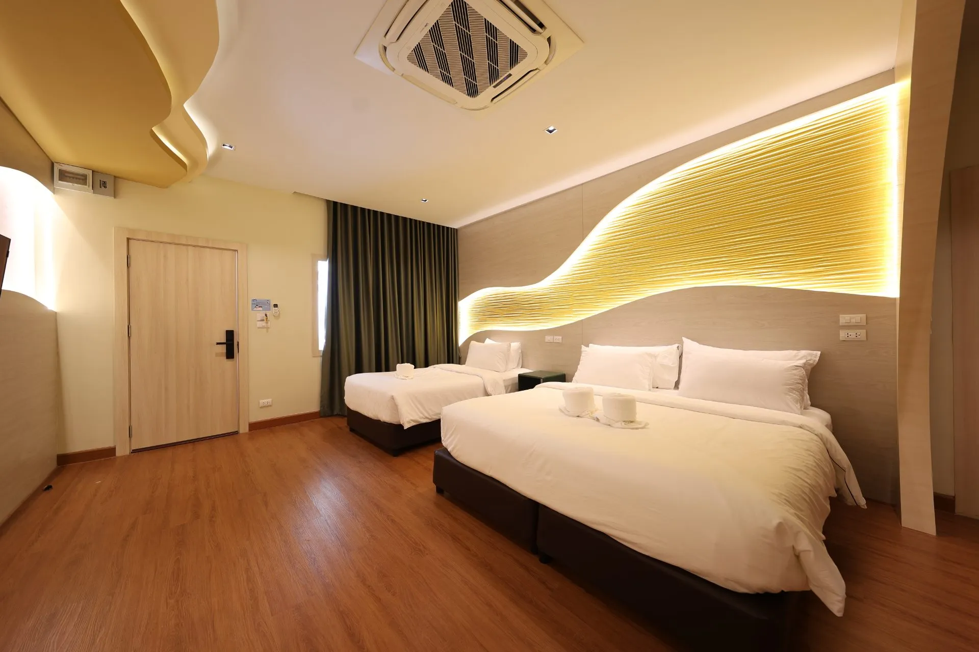 Yacht Pool&Gallery Villa