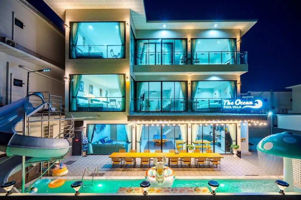 The Ocean Pool Villa
