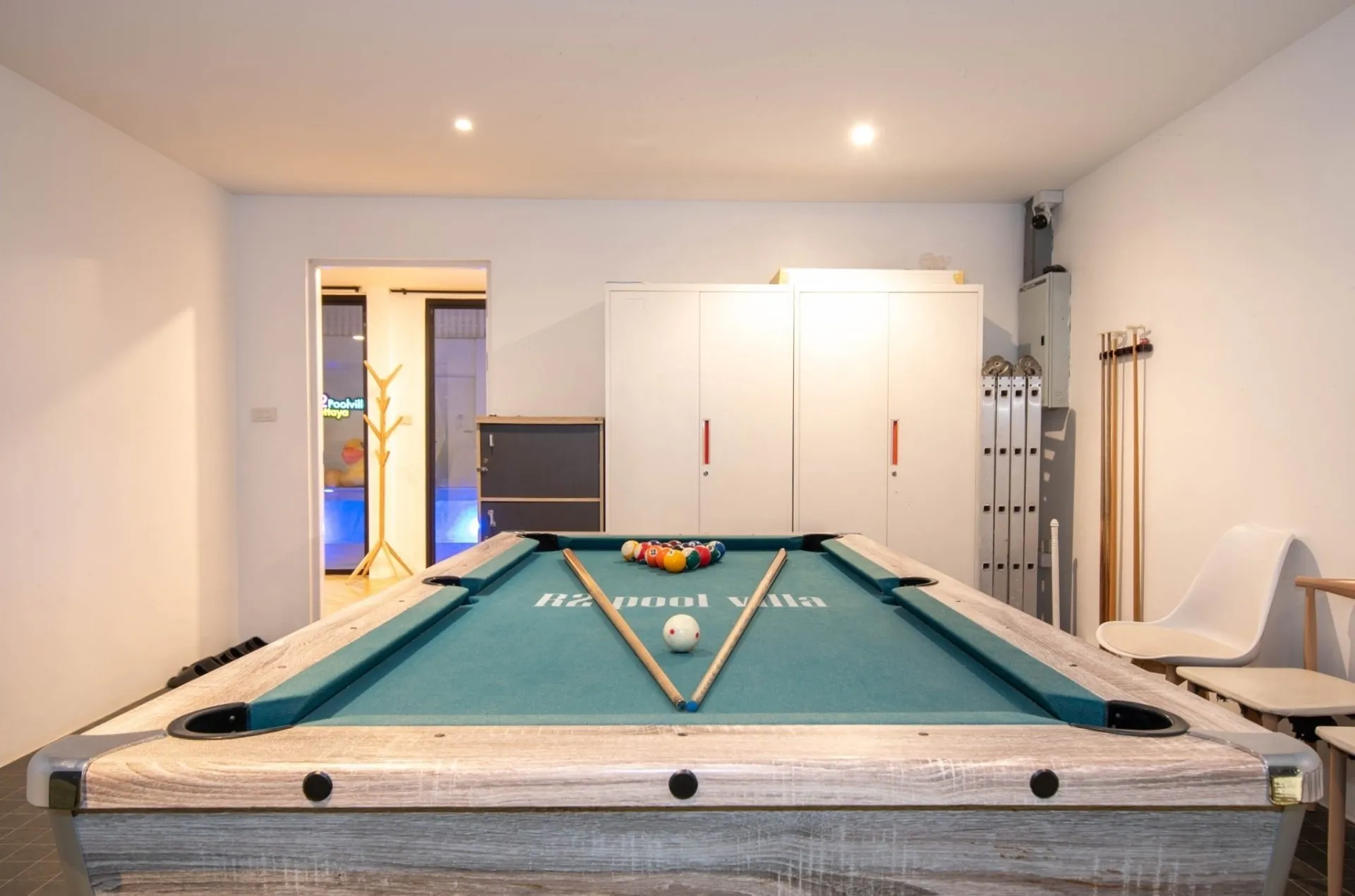 The R2 Poolvilla (little)